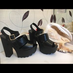 🍑Soda™️ Chunky Platform Sandal Heals